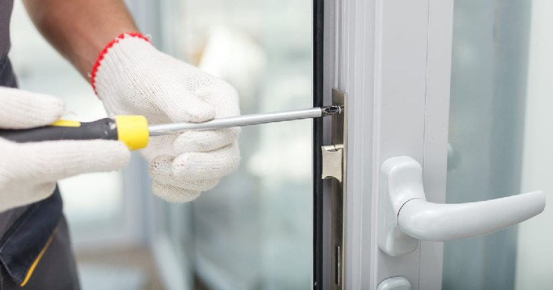 Сервисное обслуживание окон Стрежевой. Цена от 376 руб.